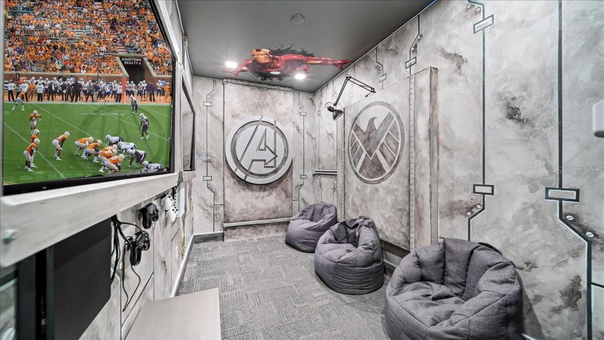 REUNION WEST VLGS NORTH - Residential