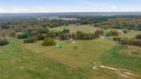 Tiny photo for 18850 SE 12th Lane, Williston, FL 32696 (MLS # OM722612)