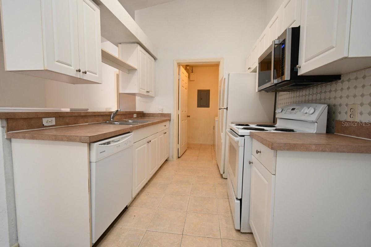 BELMONT AT RYALS CHASE A CONDO - Residential Lease