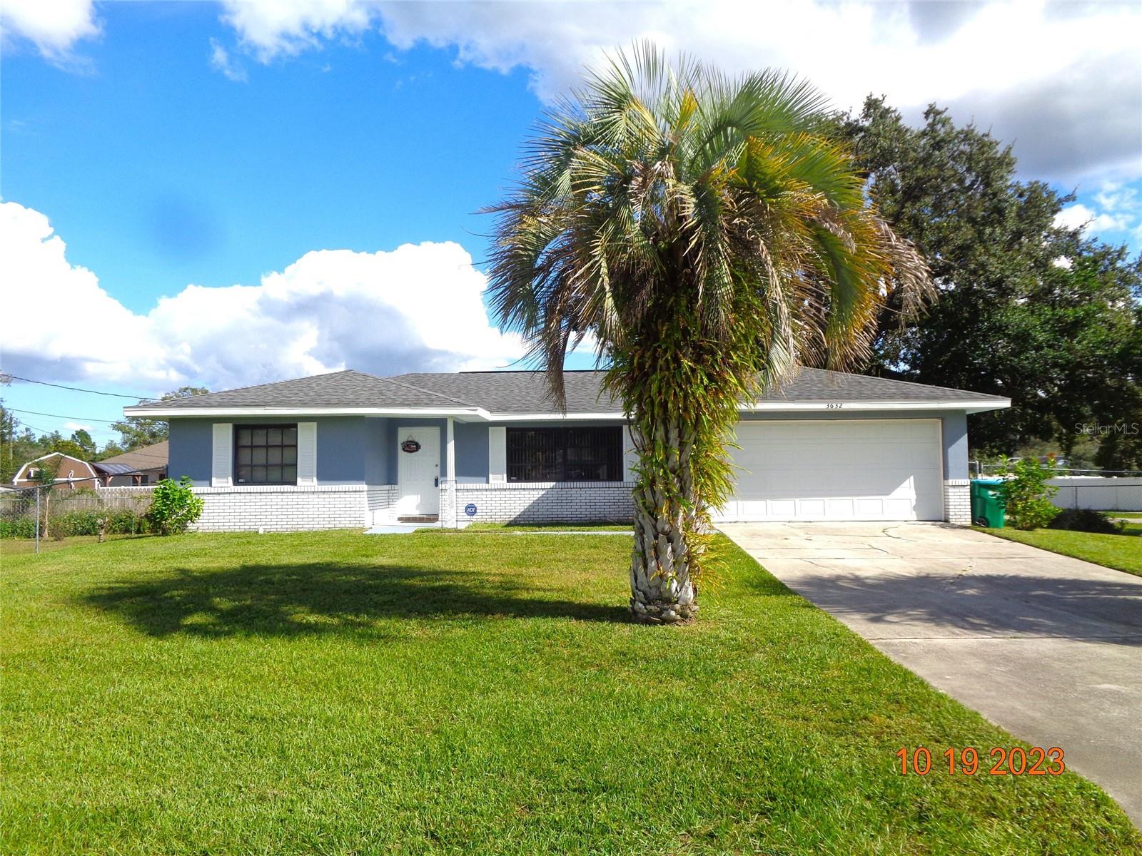 DELTONA PRICE BELOW APPRAISAL - ADORABLE*CLEAN*MOVE IN READY* cute as a button and a BEAUTIFUL TOTALLY FENCED IN 1/2 acre yard! MISS CLEAN lives here you can tell from the moment you walk in this home has been cared for and loved and now it's time for the next family to make it their home. Block construction, freshly painted and entire yard is fenced in perfect if you have pets they can run and play ALL DAY! This is a perfect starter home needs nothing Roof in newer and AC is newer.
