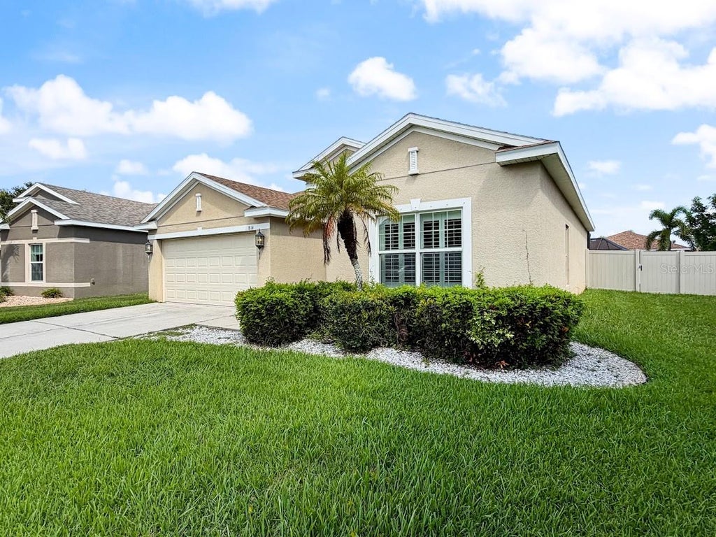 Photo of 814 Parker Den Drive, Ruskin, FL 33570 (MLS # TB8541525)
