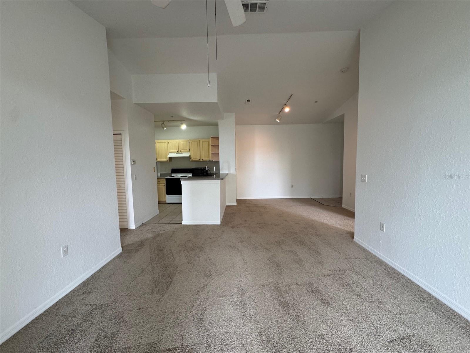 VISCONTI WEST - Residential Lease