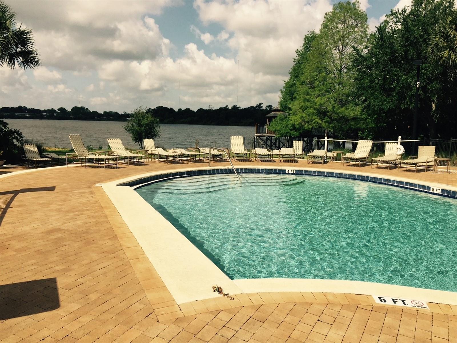 VISCONTI WEST - Residential Lease