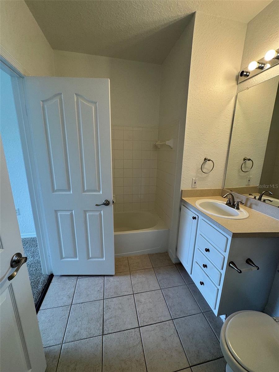 VISCONTI WEST - Residential Lease