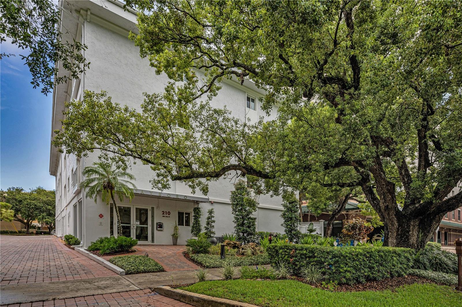 One or more photo(s) has been virtually staged. Such a rare find in the heart of downtown St Pete, the fact that this unit includes its own rarely included parking space makes it that much more appealing! This well cared for condo boasts cherry wood floors, solid wood maple cabinets and granite countertops with breakfast bar. This location is conveniently situated just steps away from shopping, grocery stores, restaurants, the pier, marina, museums and all the nightlife and all that St Pete is famous for. This well kept condo building has secured front entrance for peace of mind in addition to bicycle storage and on-site laundry. Another perk of this location is being 1/2 block from USF, Bayfront Medical and All Children's Hospital. USF offers membership for use of their amenities including pool, workout & yoga. Approximately 30 minutes to Tampa International Airport, downtown Tampa and 25 minutes to amazing beaches just adds to the appeal of this fantastic condo. Reserve Study & Milestone report have been completed.