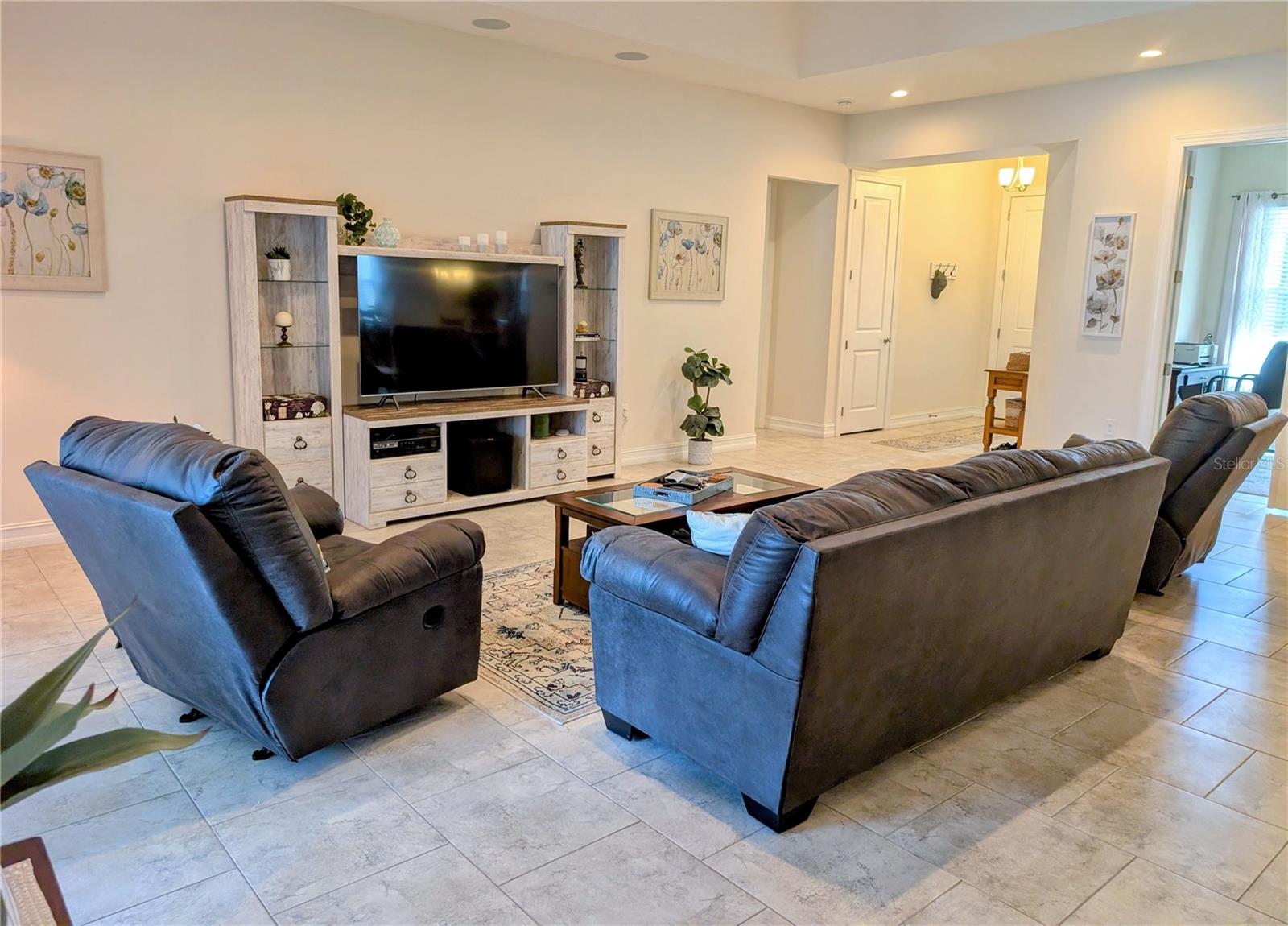 ECOVILLAGE HIGHPOINT - Residential