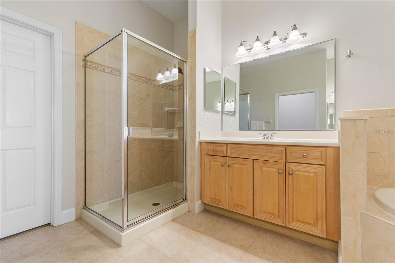 CINNAMON BCH OCN HAMMOCK PH 03 - Residential