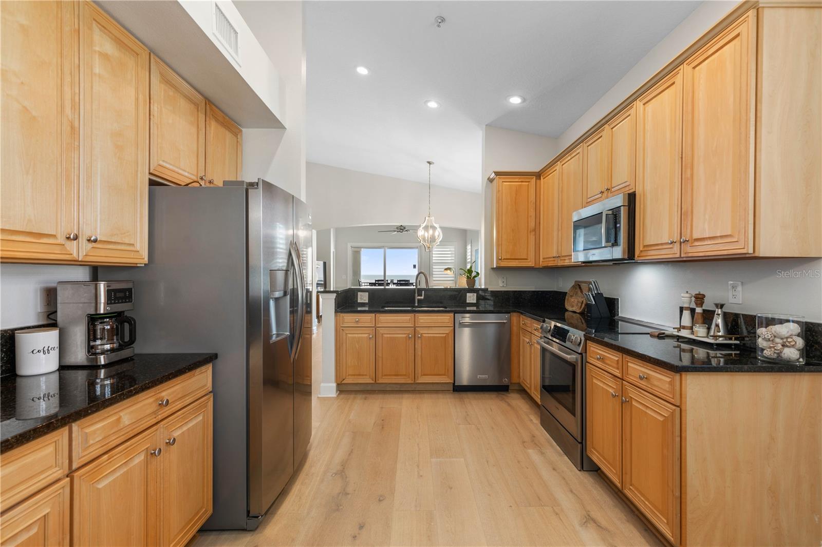 CINNAMON BCH OCN HAMMOCK PH 03 - Residential