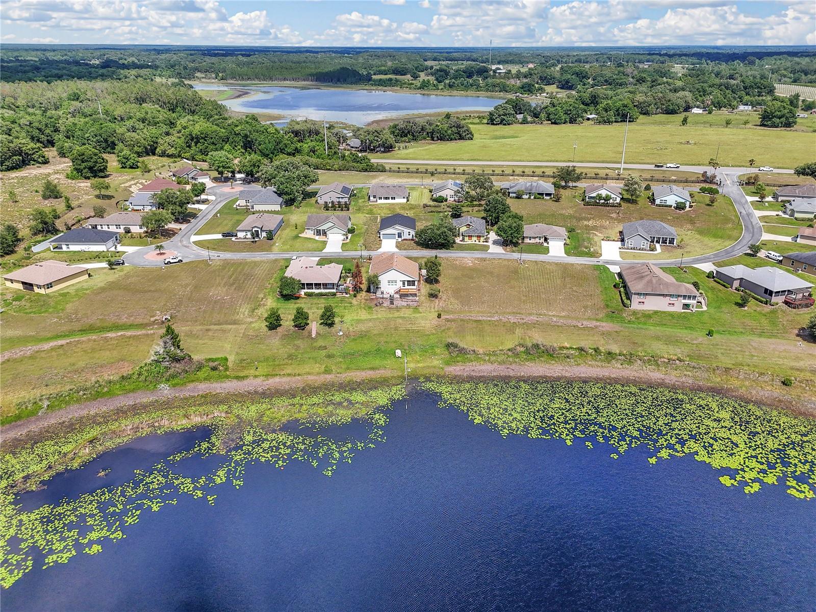 TWIN LAKE ESTATES - Residential