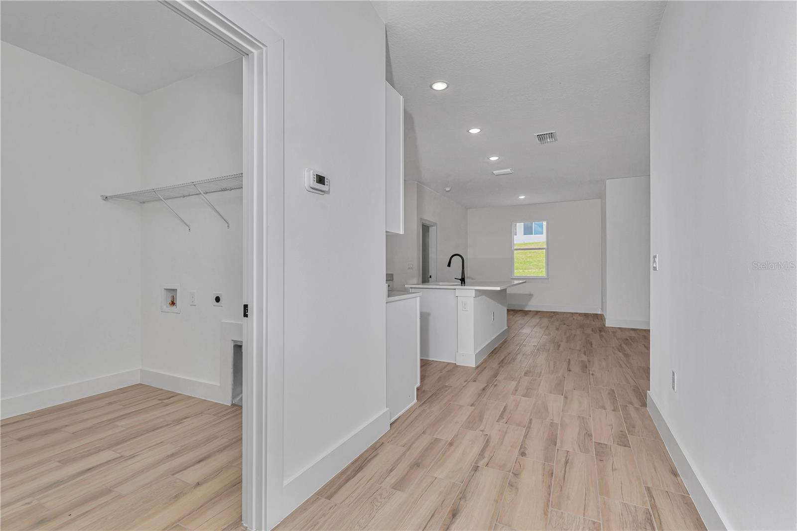TWIN LAKE ESTATES - Residential