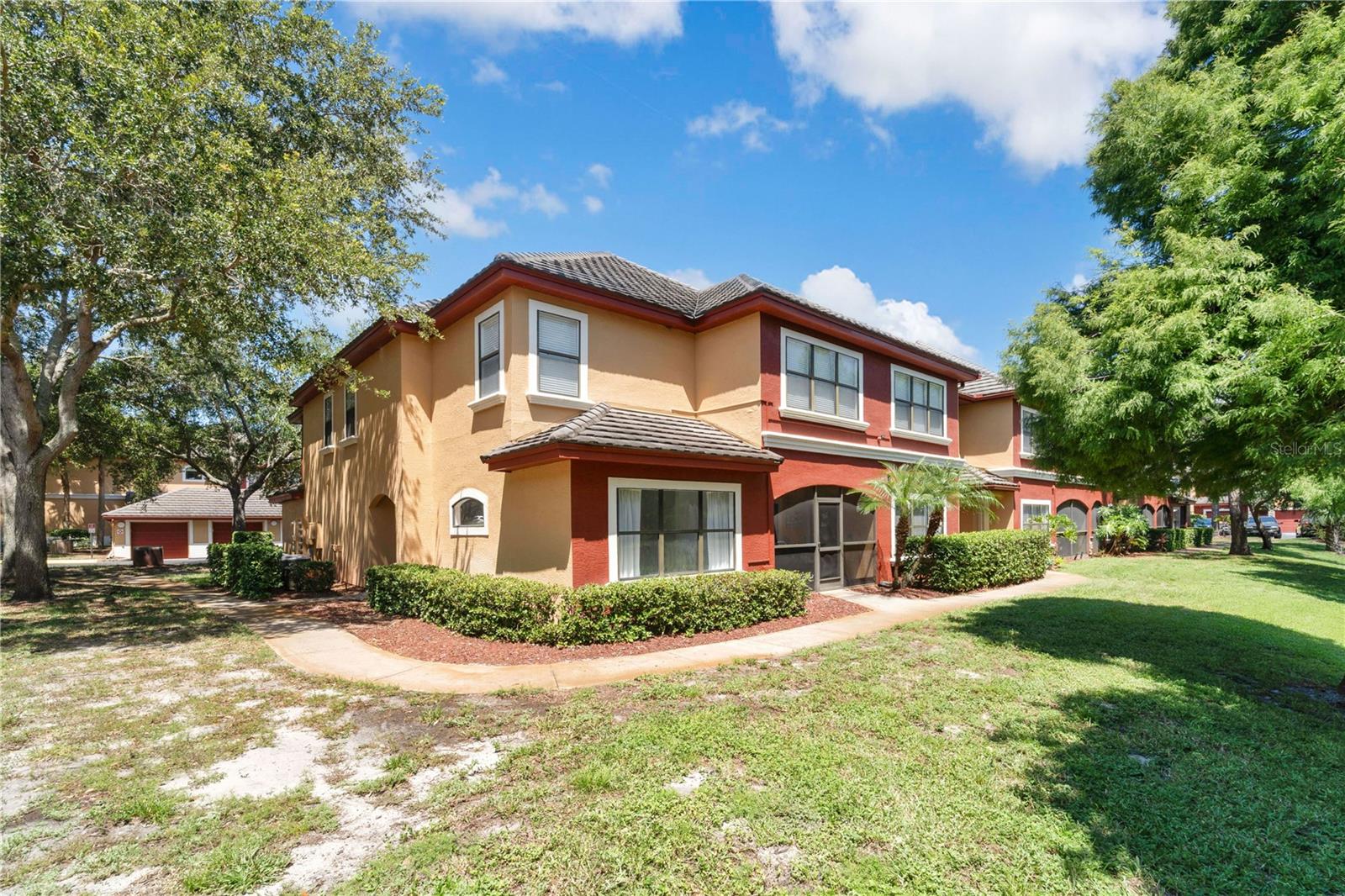 2272 CHIANTI PLACE 4-0048