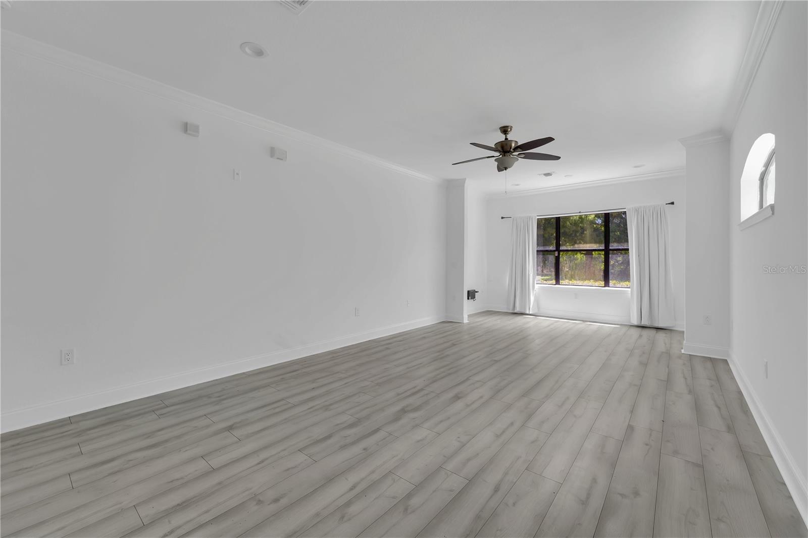 2272 CHIANTI PLACE 4-0048