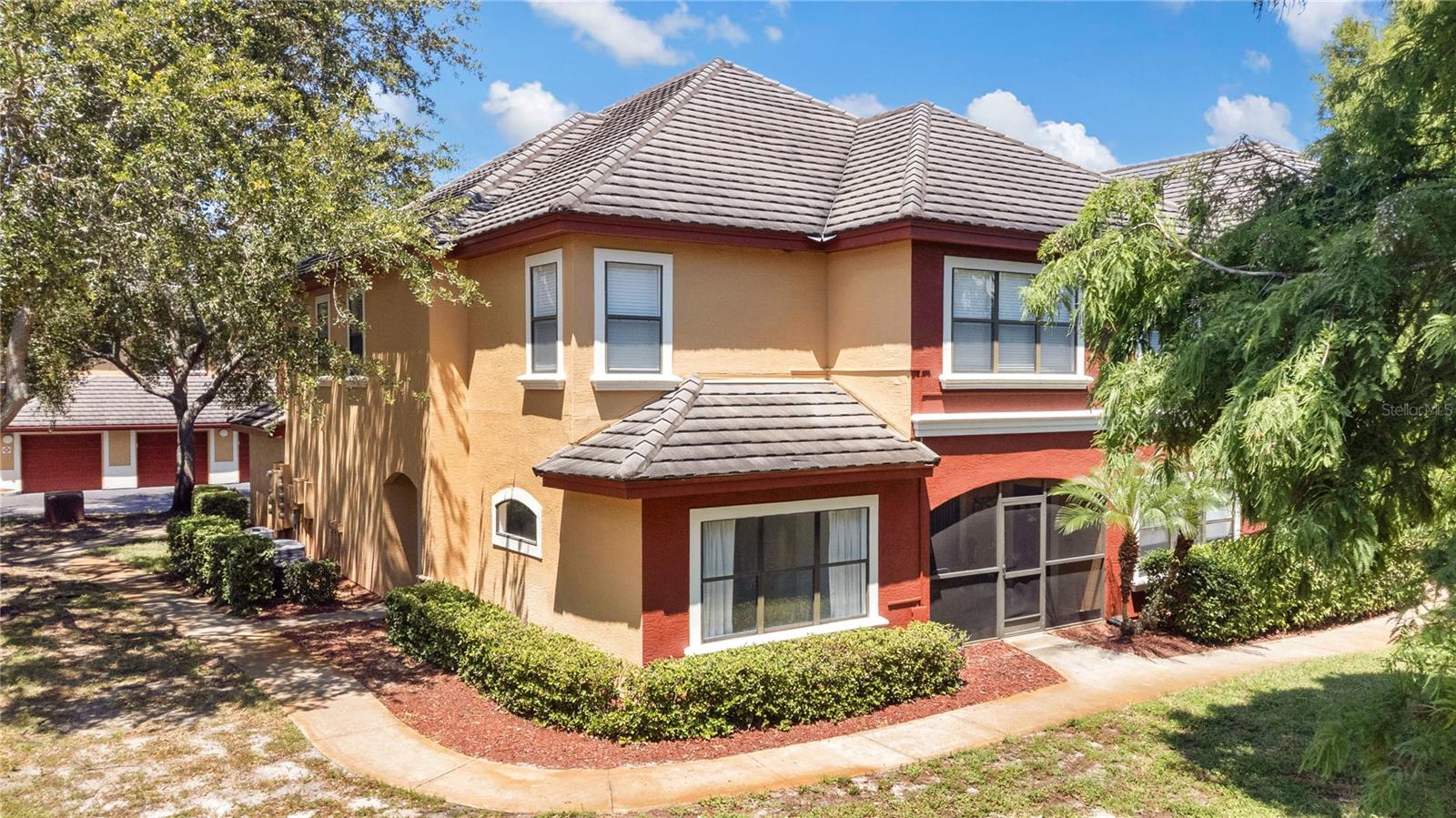 2272 CHIANTI PLACE 4-0048