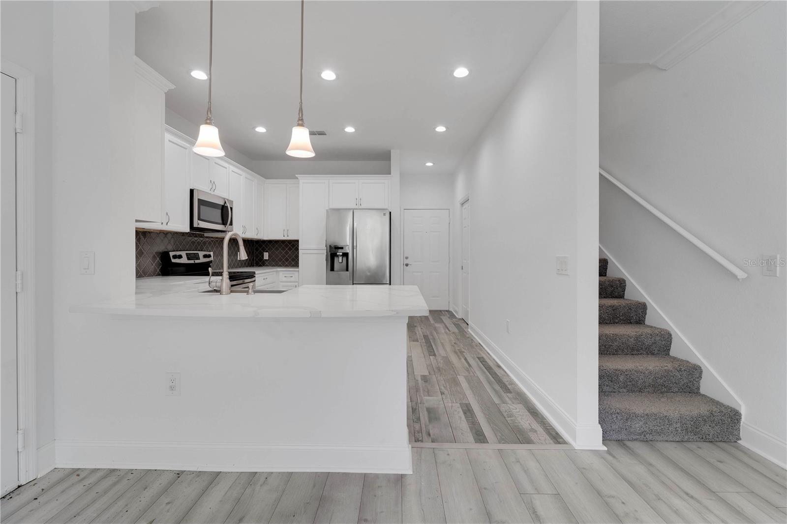 2272 CHIANTI PLACE 4-0048