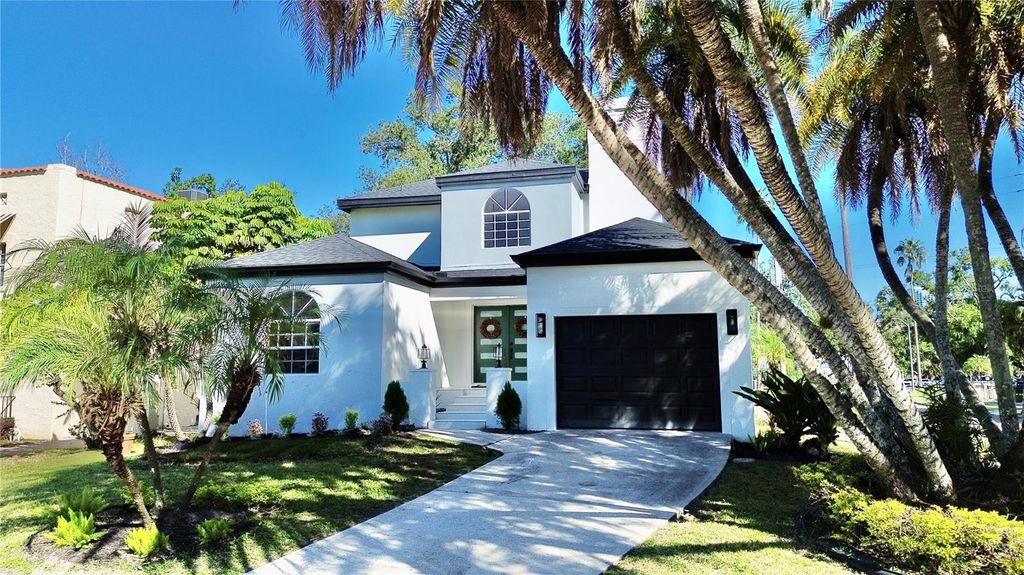 Photo of 107 Adriatic Avenue, Tampa, FL 33606 (MLS # TB8429021)
