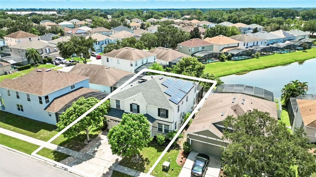 Photo of 2714 Portchester Court, Kissimmee, FL 34744 (MLS # S5133763)