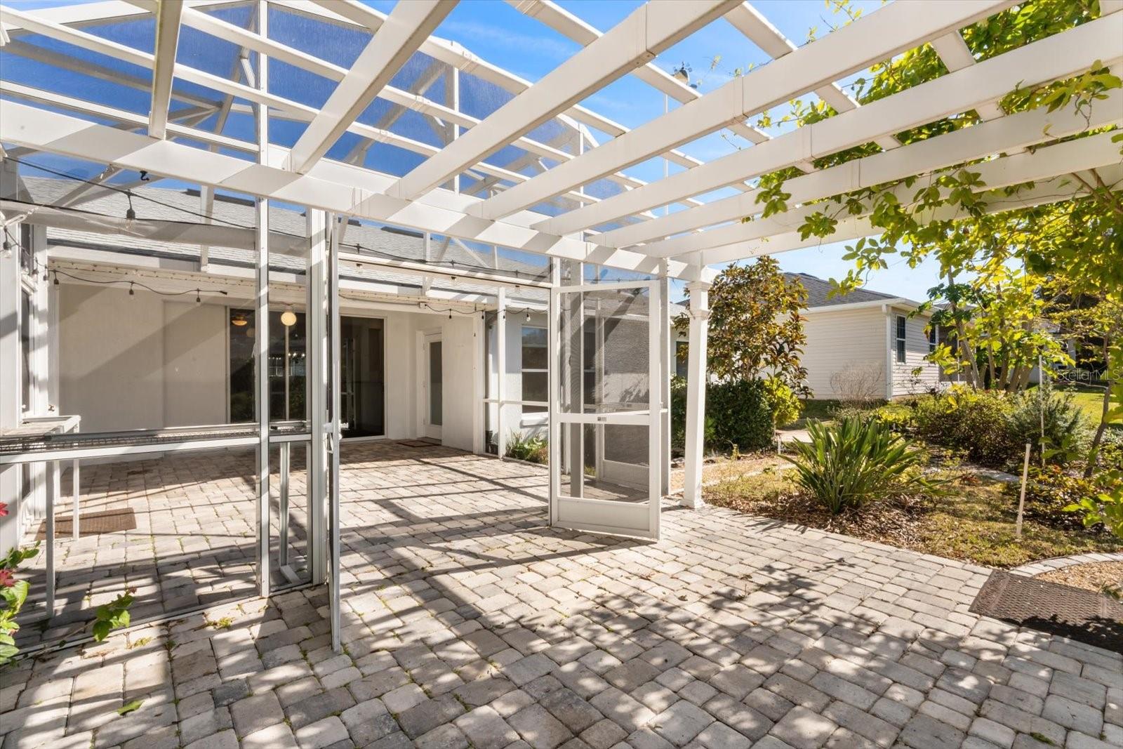 TAVARES ROYAL HARBOR PH 04 - Residential