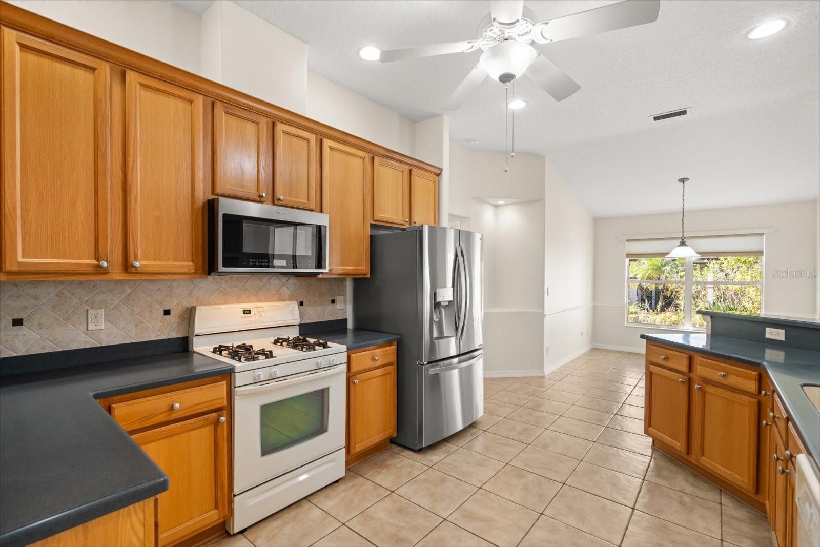 TAVARES ROYAL HARBOR PH 04 - Residential