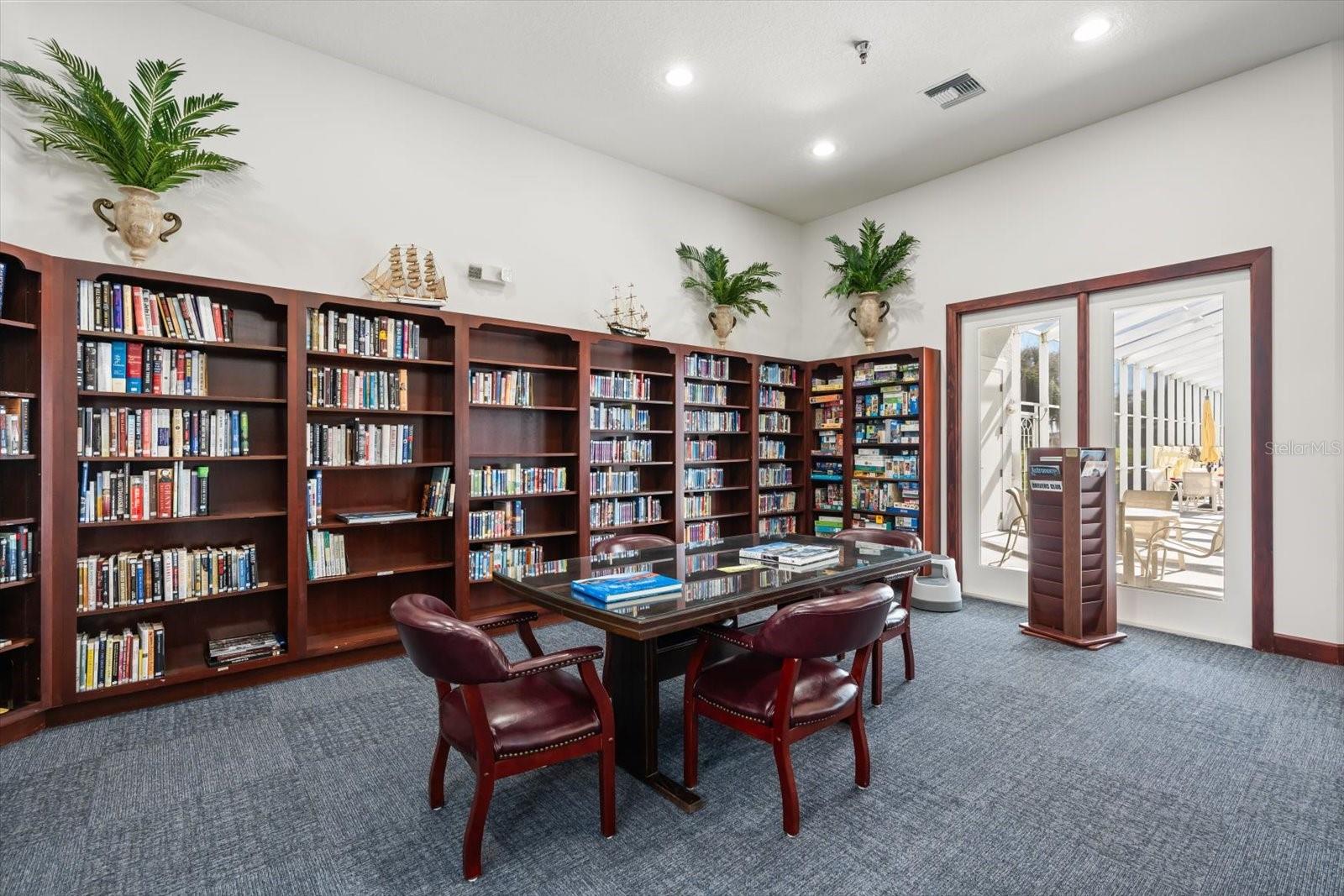 TAVARES ROYAL HARBOR PH 04 - Residential