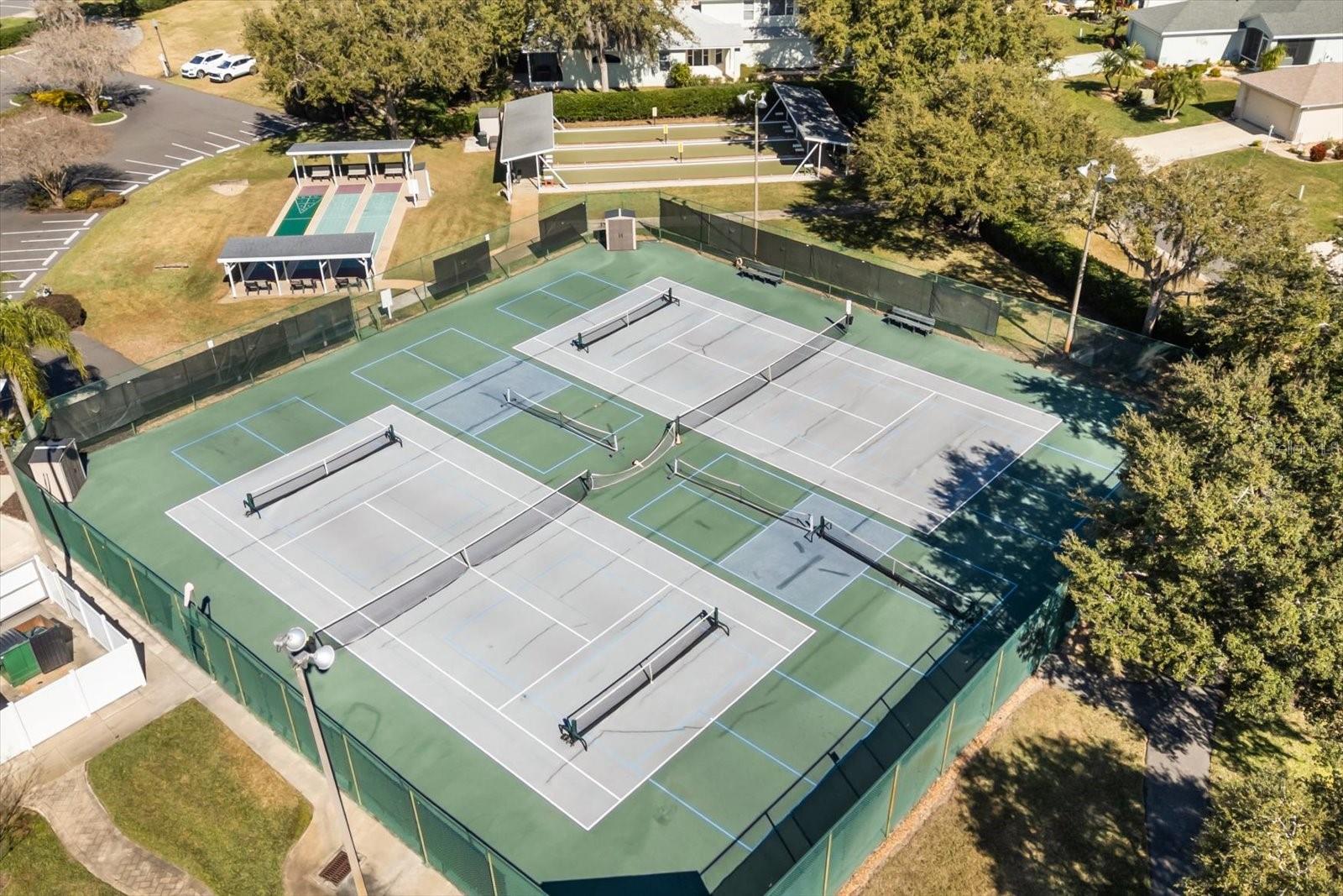 TAVARES ROYAL HARBOR PH 04 - Residential