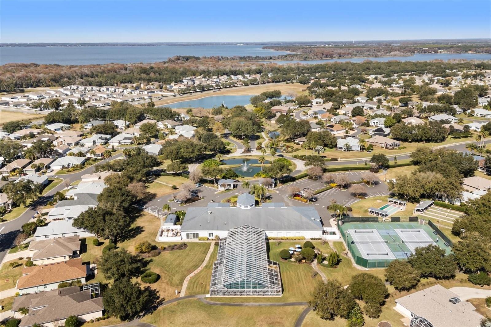 TAVARES ROYAL HARBOR PH 04 - Residential