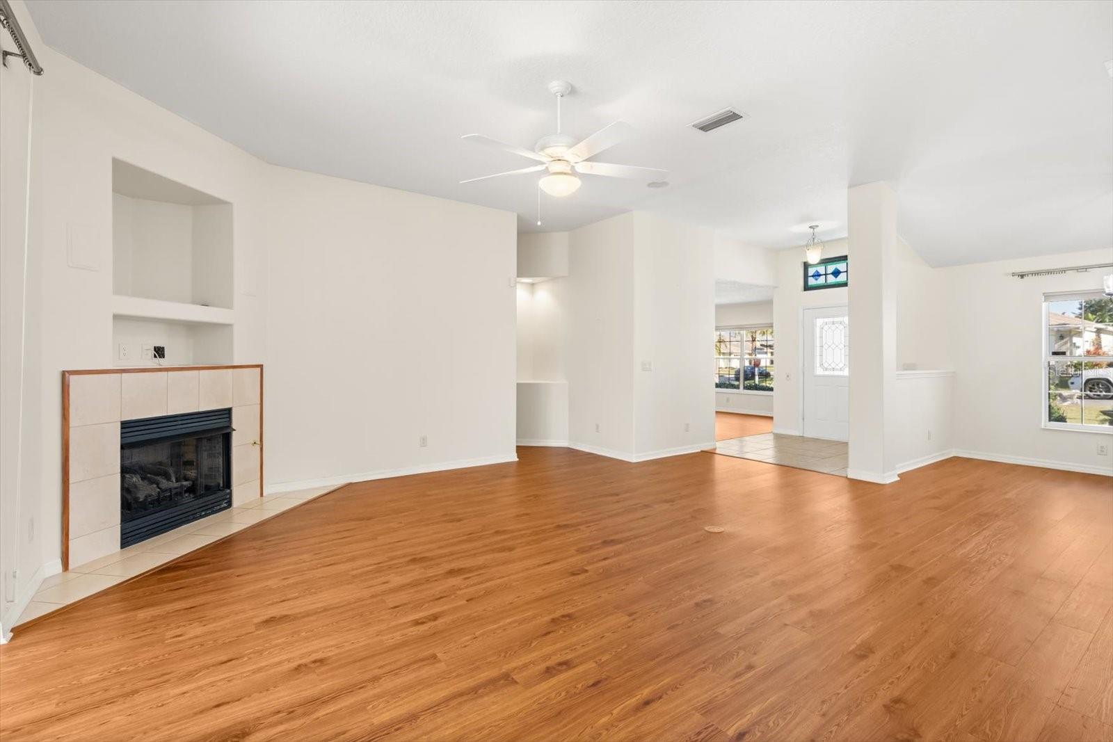 TAVARES ROYAL HARBOR PH 04 - Residential