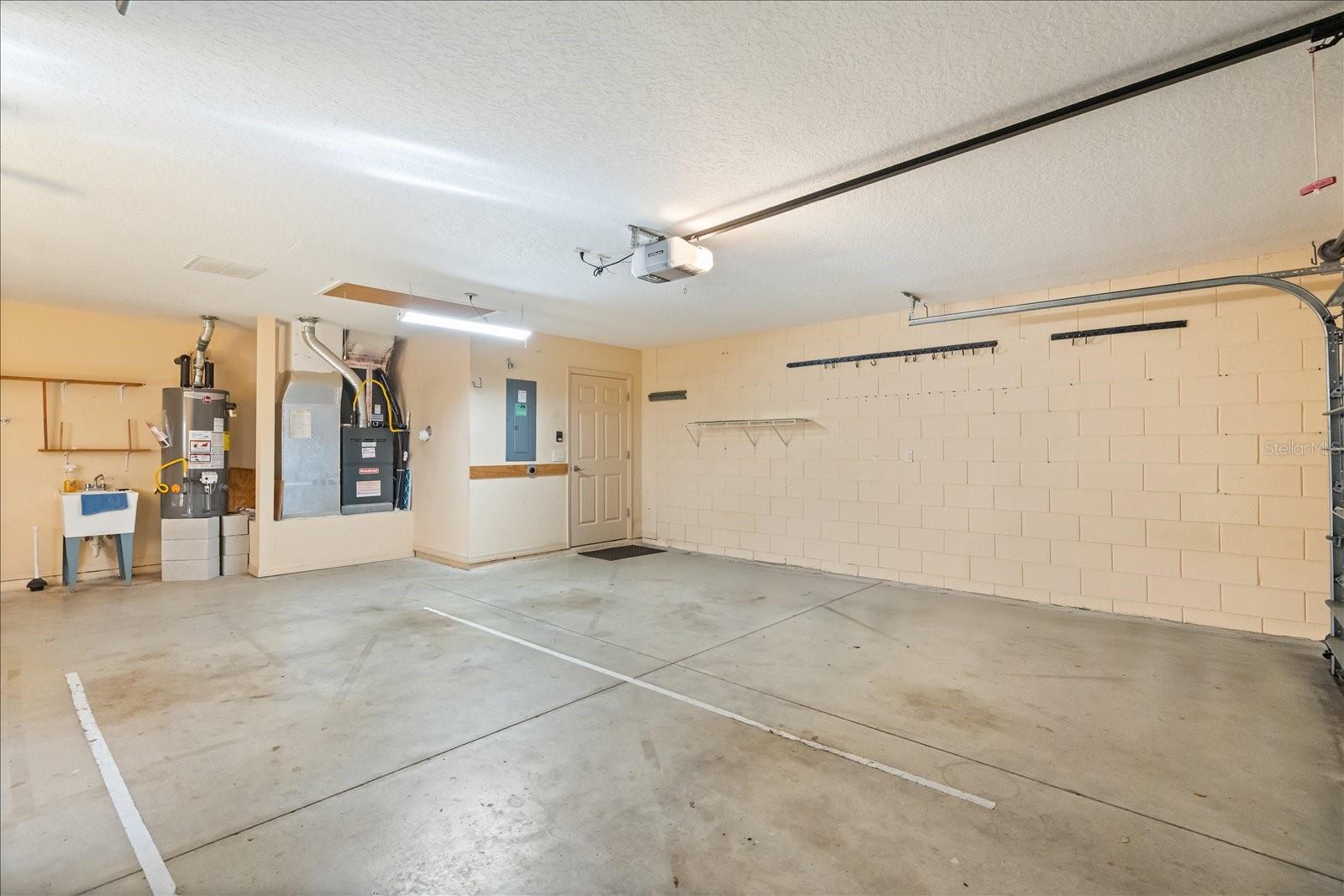 TAVARES ROYAL HARBOR PH 04 - Residential