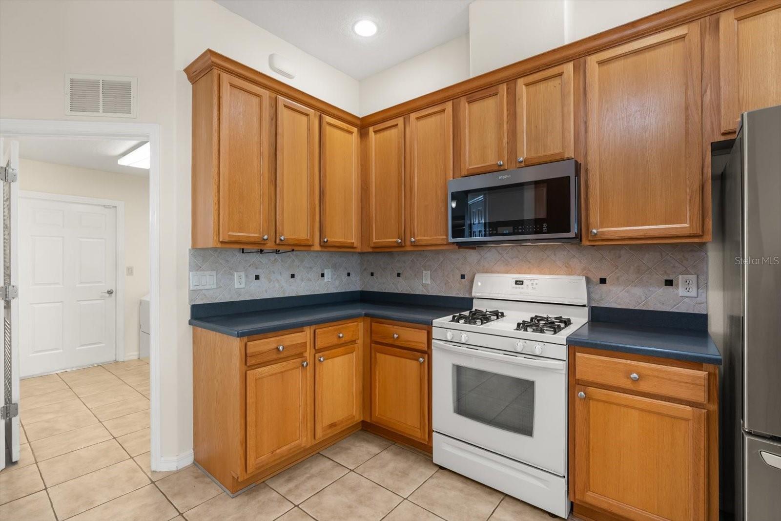 TAVARES ROYAL HARBOR PH 04 - Residential