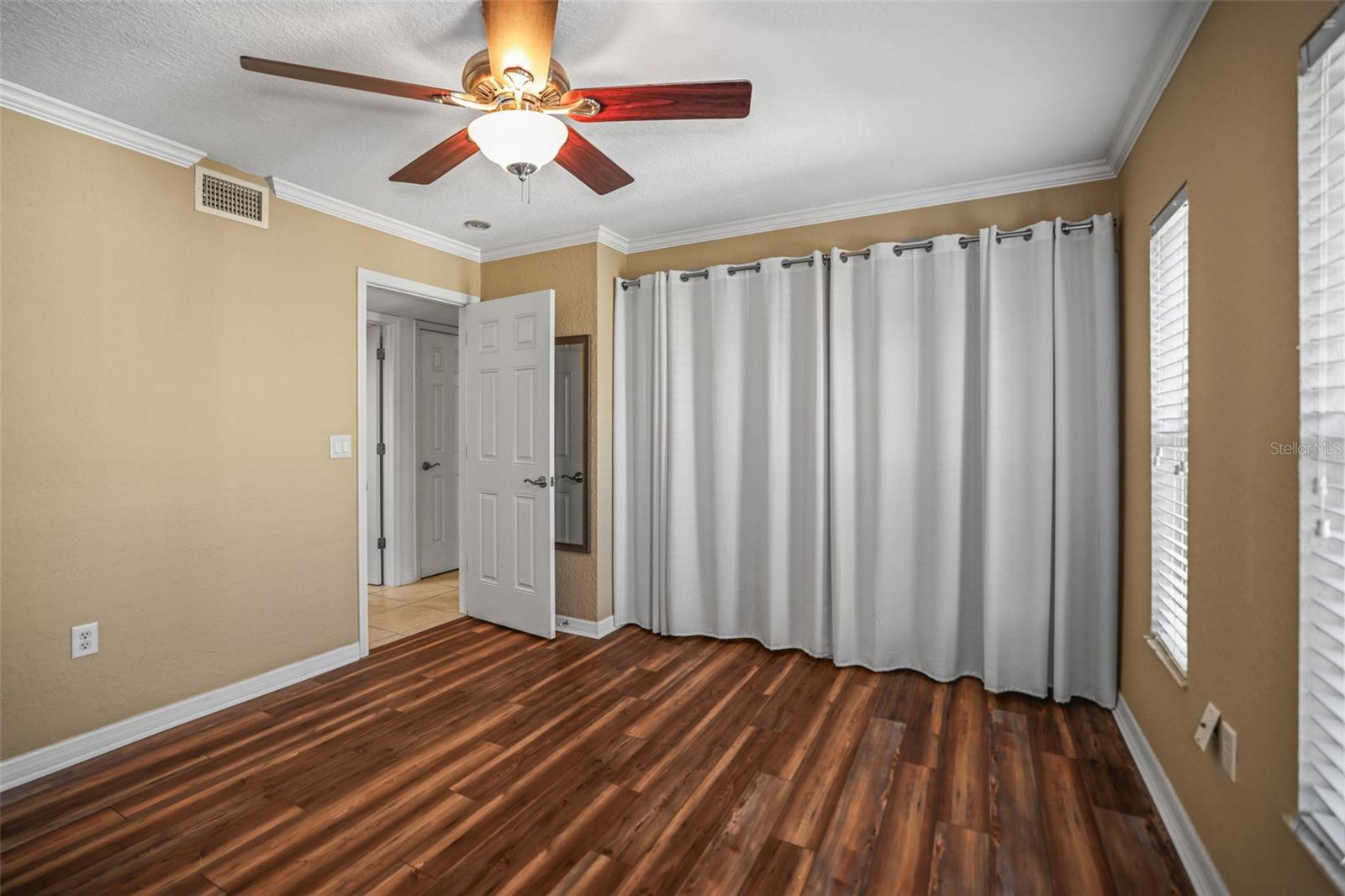 VICTORIA PALMS CONDO - Residential