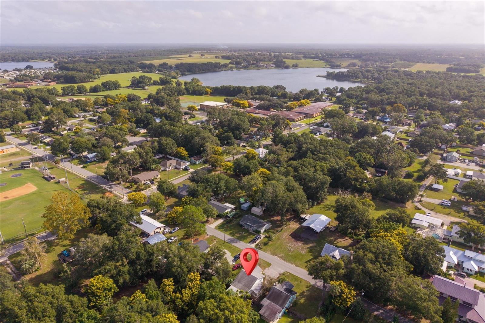 UMATILLA LAKE REGION REALTY CO - Residential