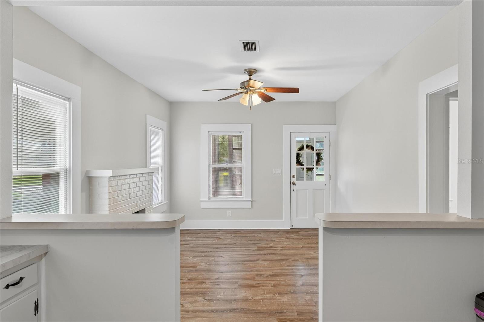 UMATILLA LAKE REGION REALTY CO - Residential