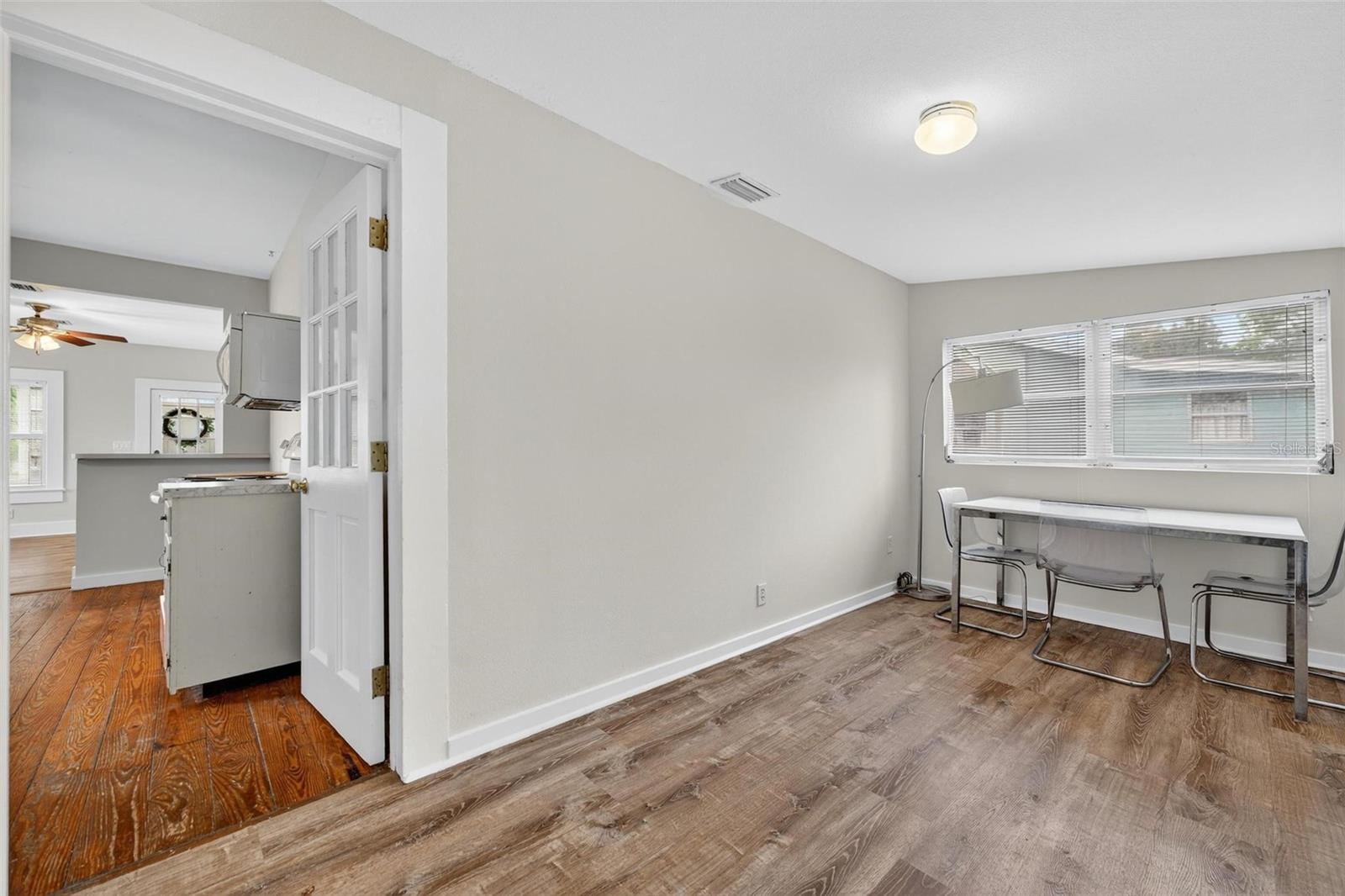 UMATILLA LAKE REGION REALTY CO - Residential