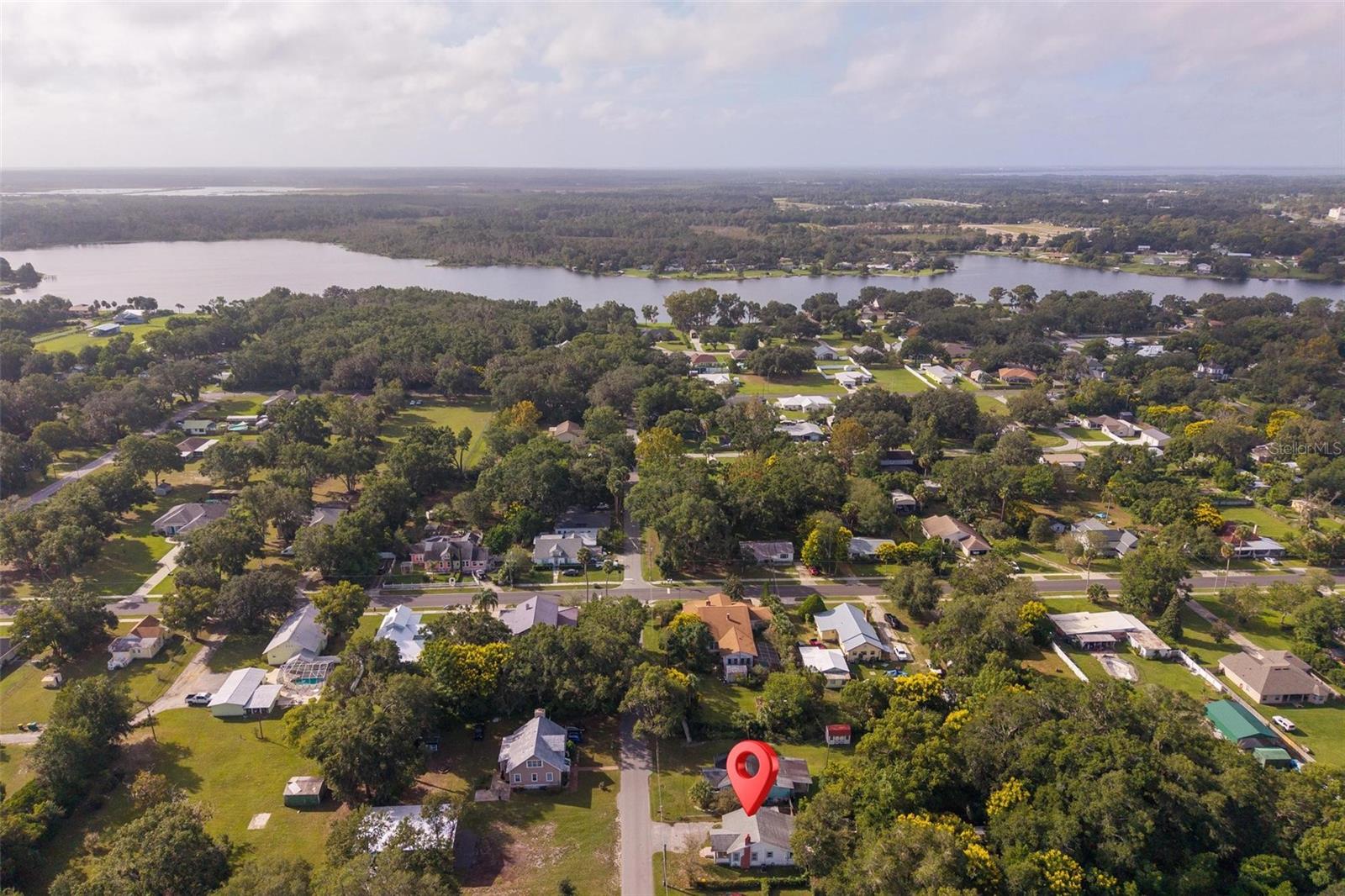 UMATILLA LAKE REGION REALTY CO - Residential