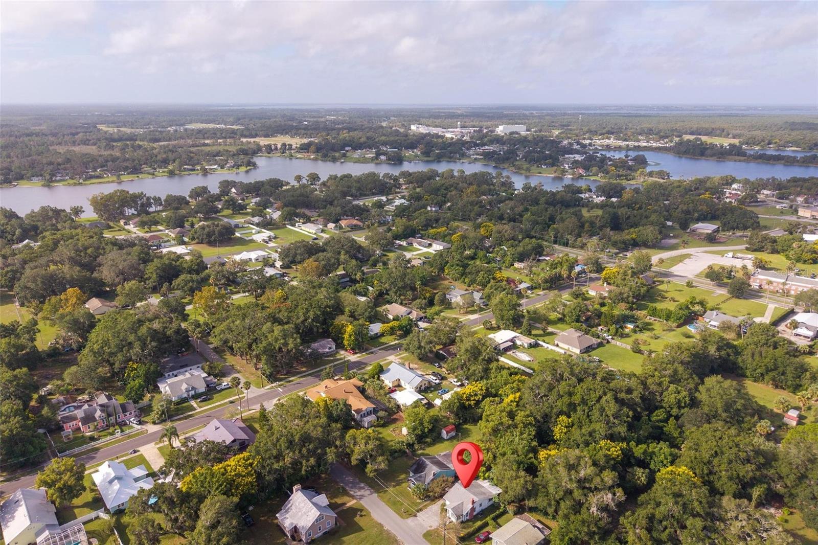 UMATILLA LAKE REGION REALTY CO - Residential
