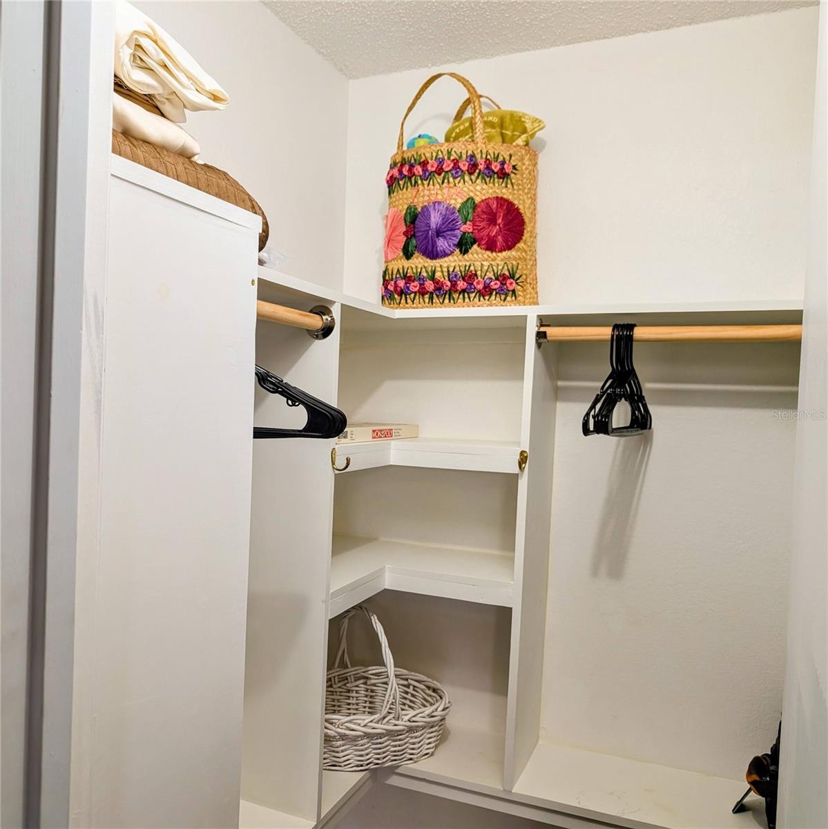 BAYSHORE VILLAGE I - Residential