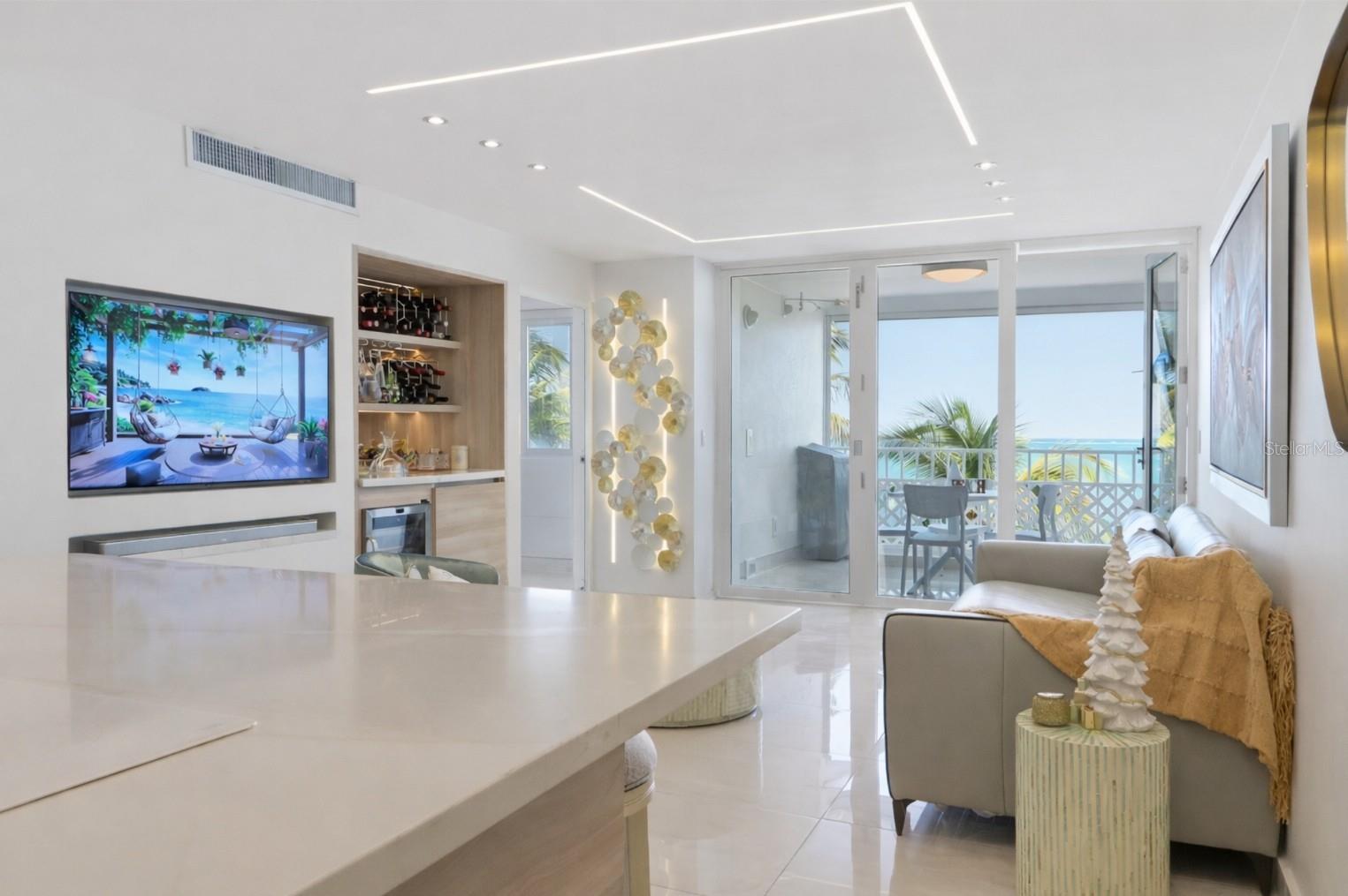 3409 AVE. ISLA VERDE 404