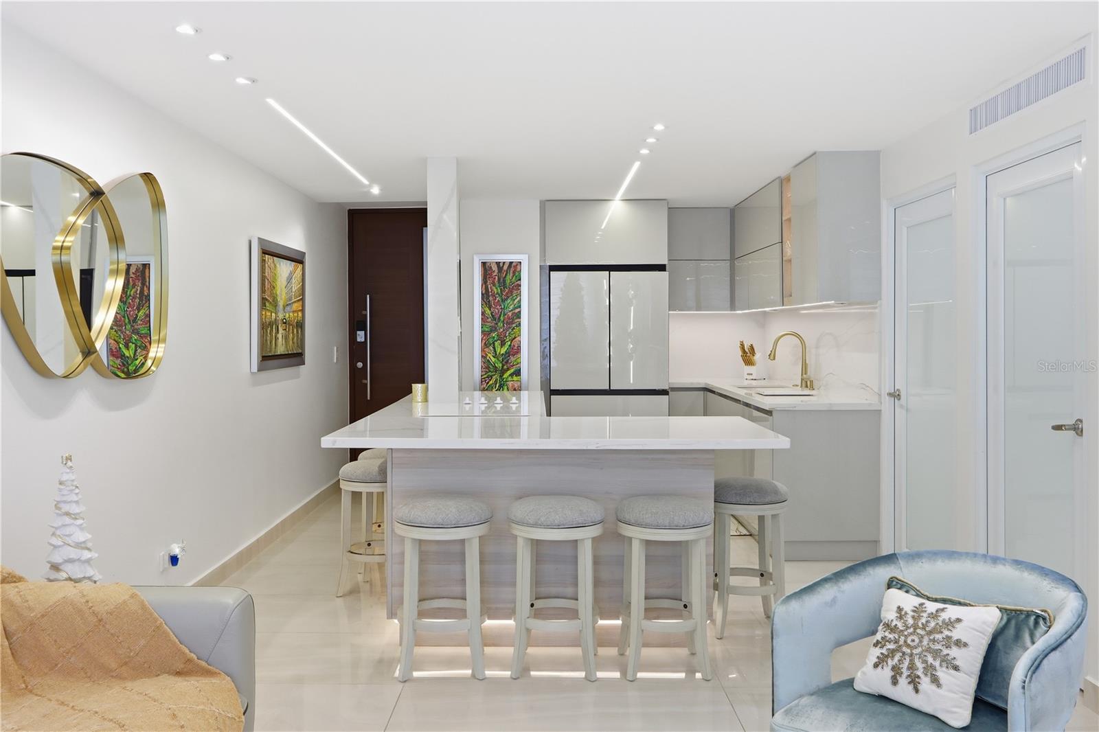 CONDOMINIO LAS GAVIOTAS - Residential