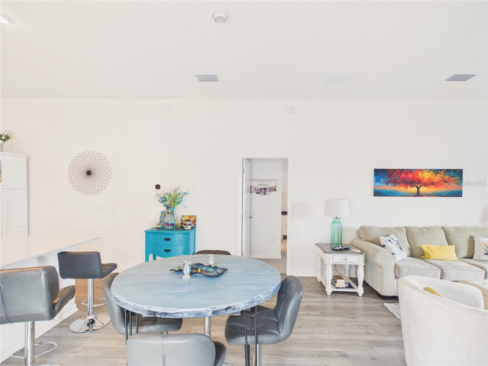 VILLAGES/SOUTHERN OAKS UN #235 - Residential