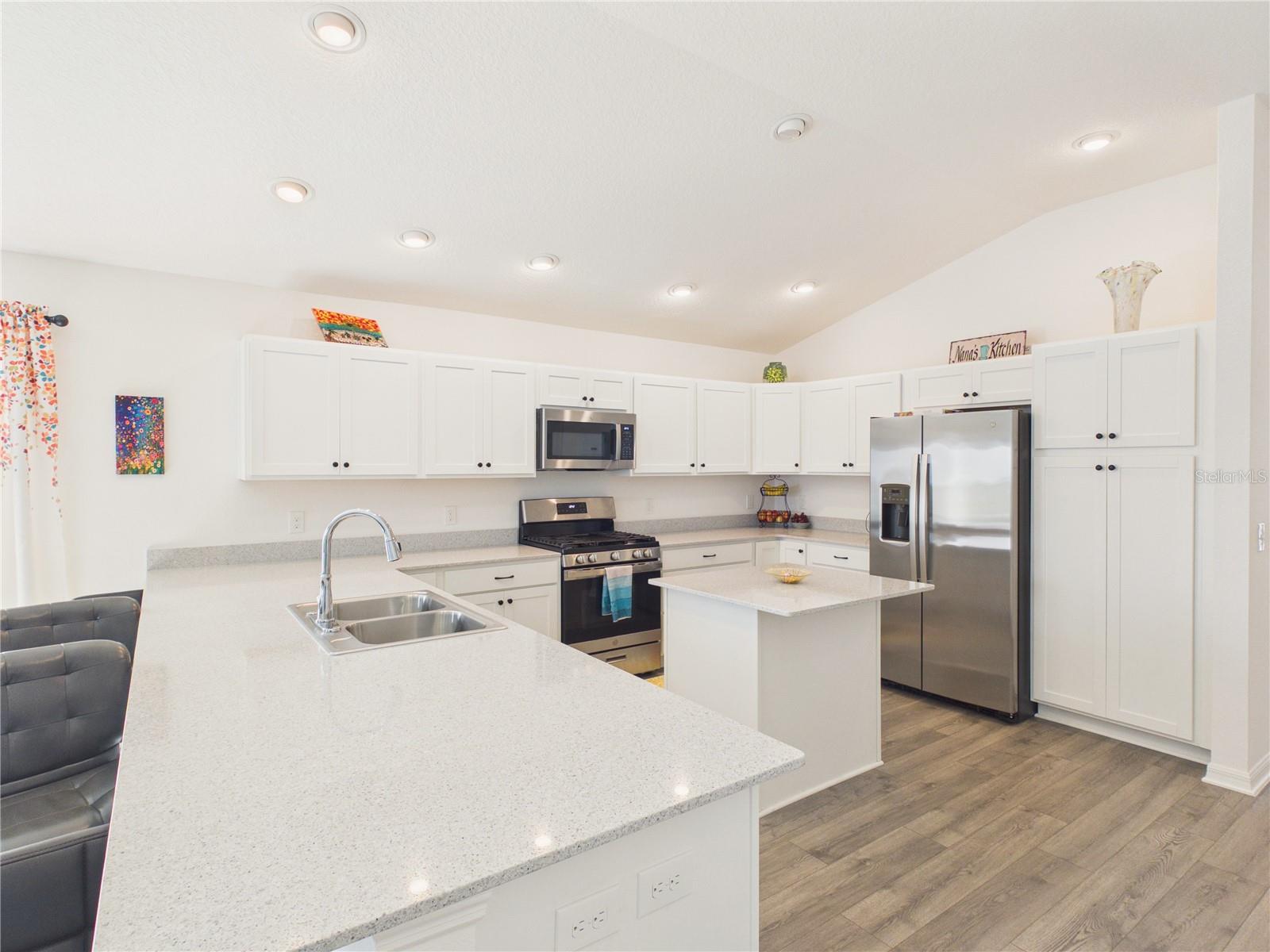 VILLAGES/SOUTHERN OAKS UN #235 - Residential