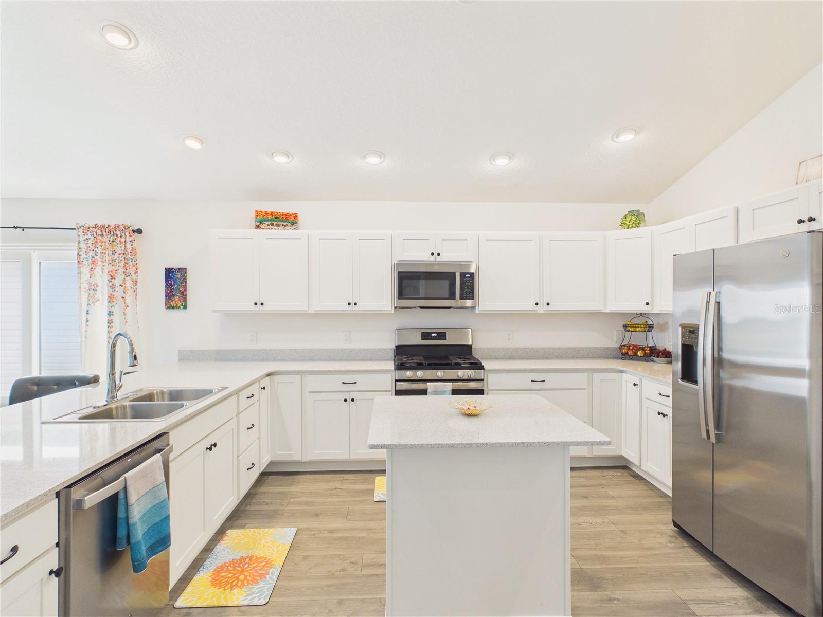 VILLAGES/SOUTHERN OAKS UN #235 - Residential