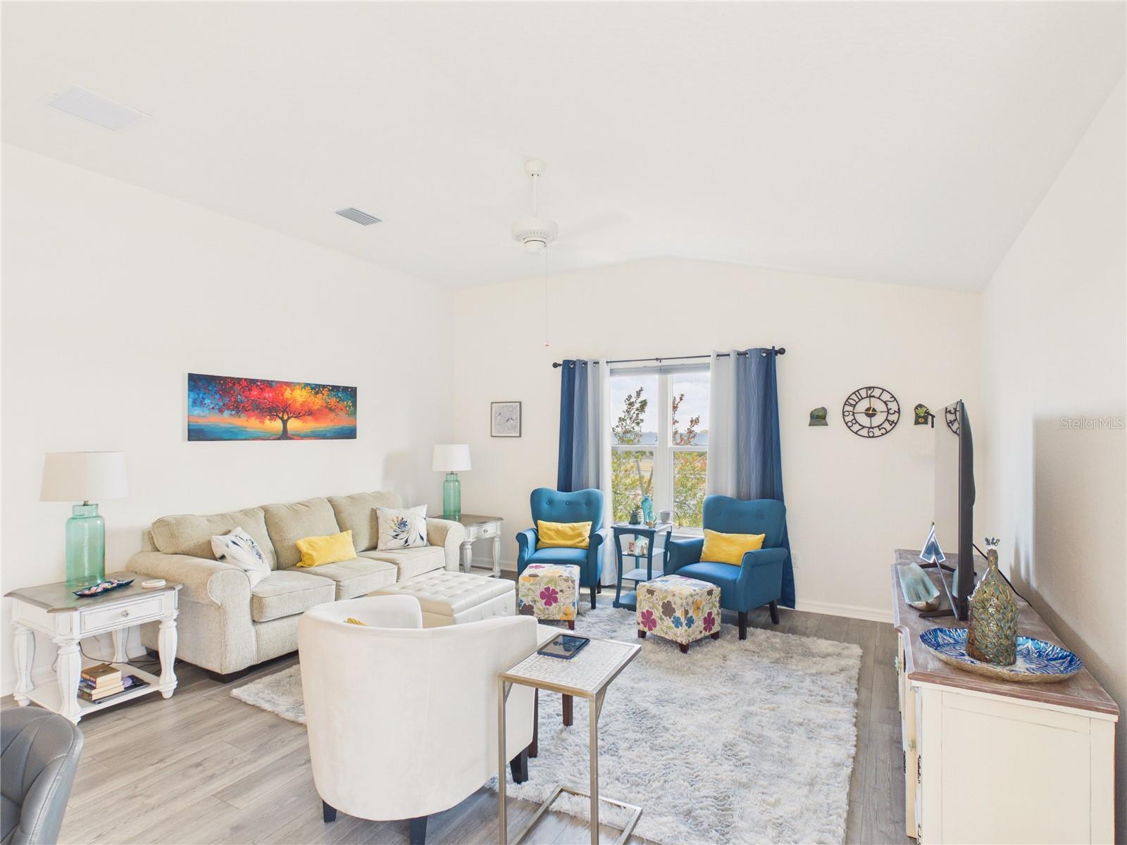 VILLAGES/SOUTHERN OAKS UN #235 - Residential