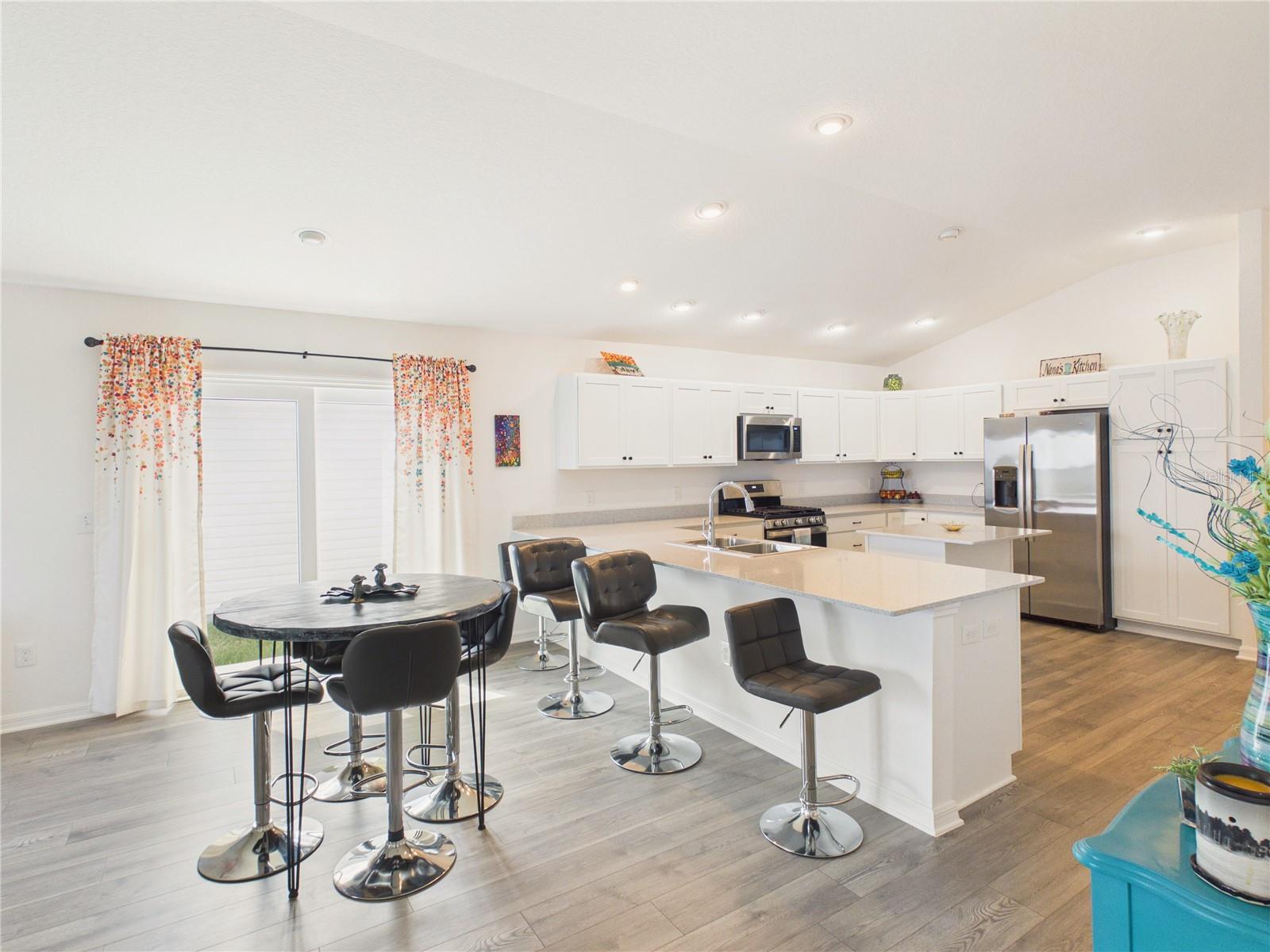 VILLAGES/SOUTHERN OAKS UN #235 - Residential