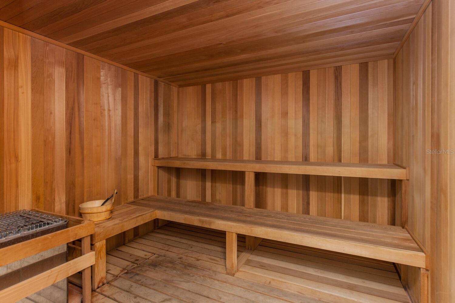 HAMMOCK DUNES - Residential