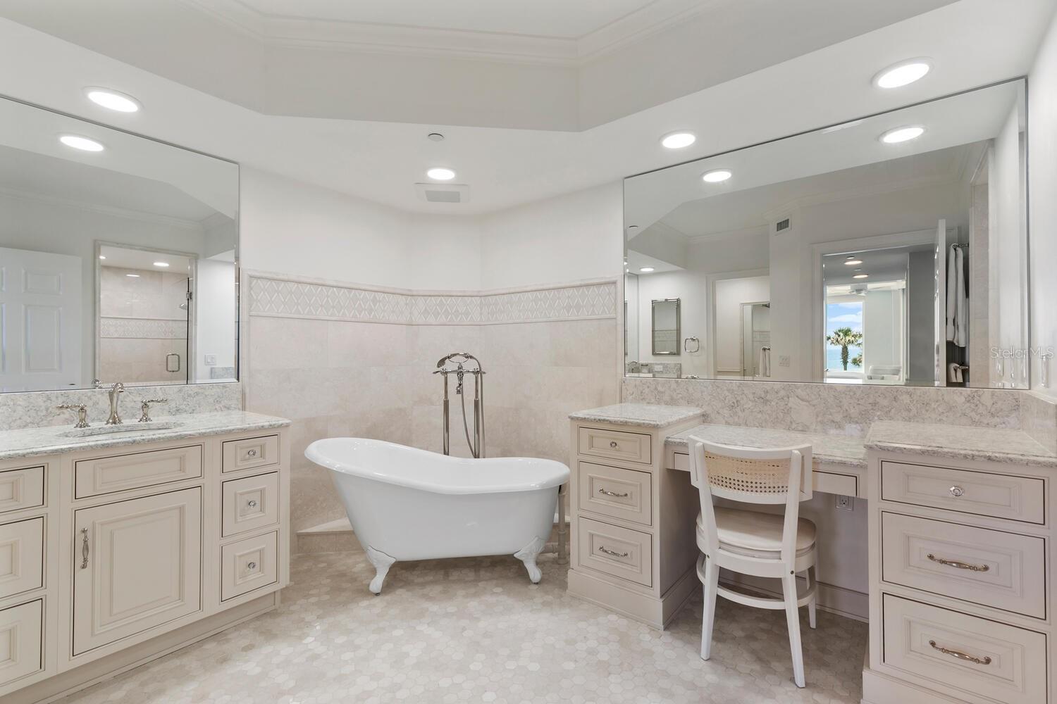 HAMMOCK DUNES - Residential