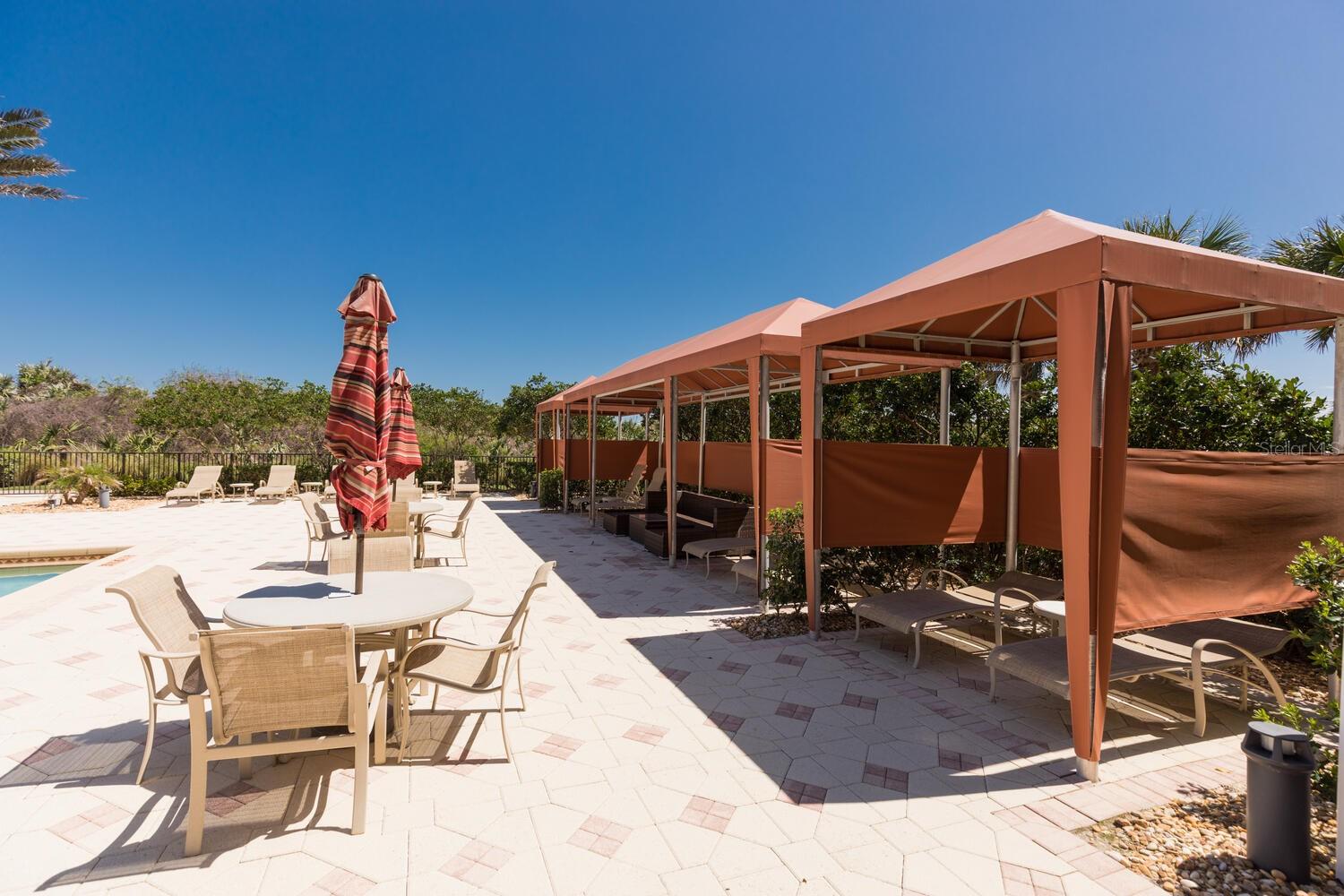 HAMMOCK DUNES - Residential