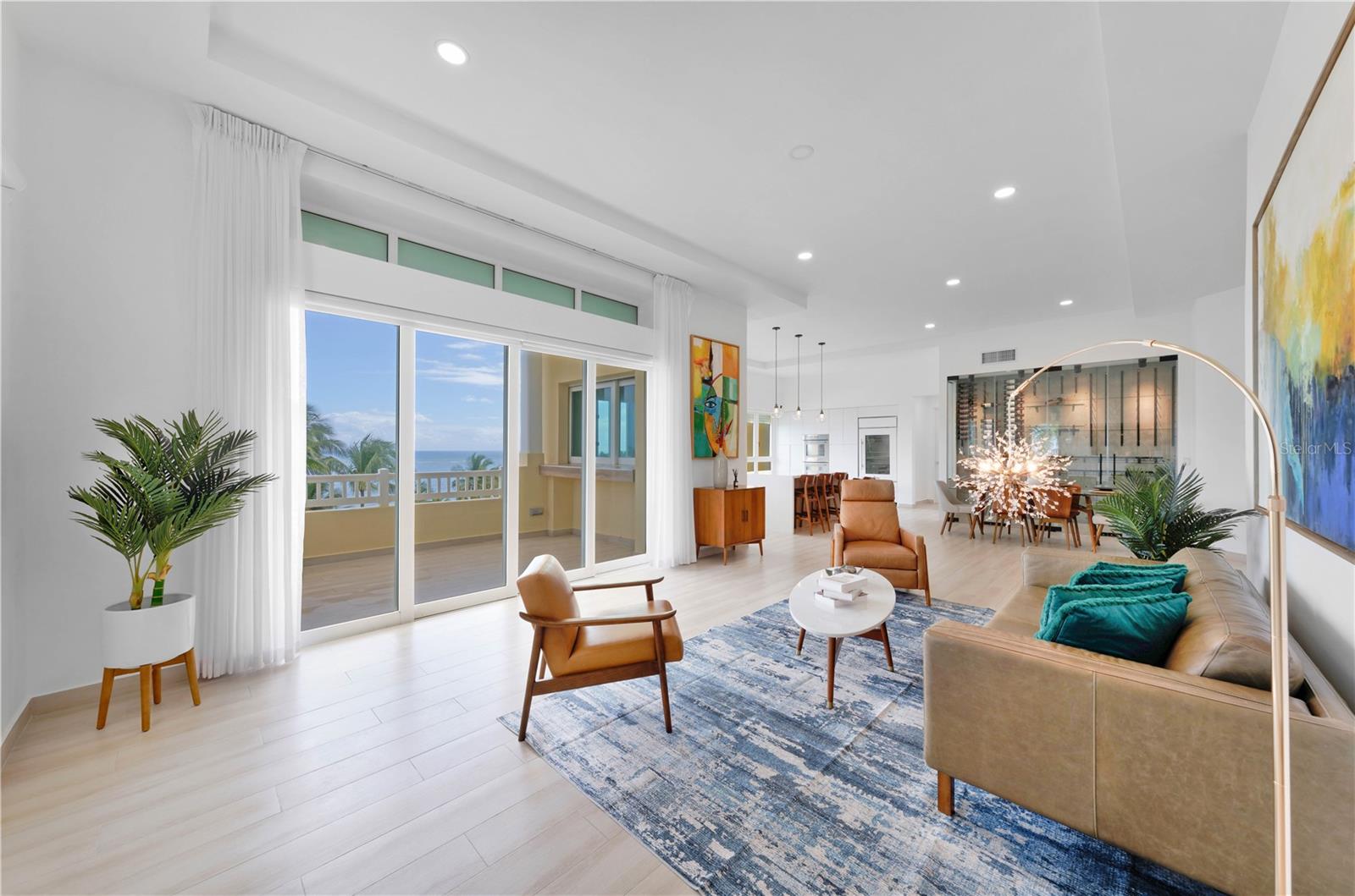 100 OCEAN DRIVE PH-452
