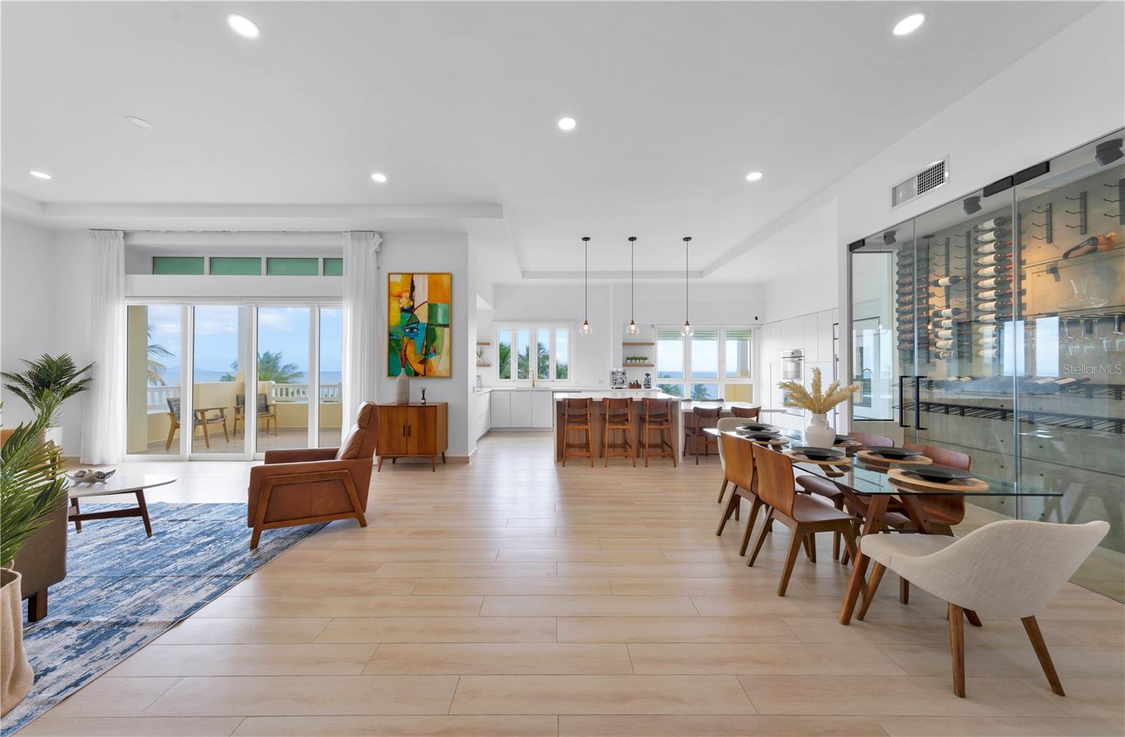 100 OCEAN DRIVE PH-452