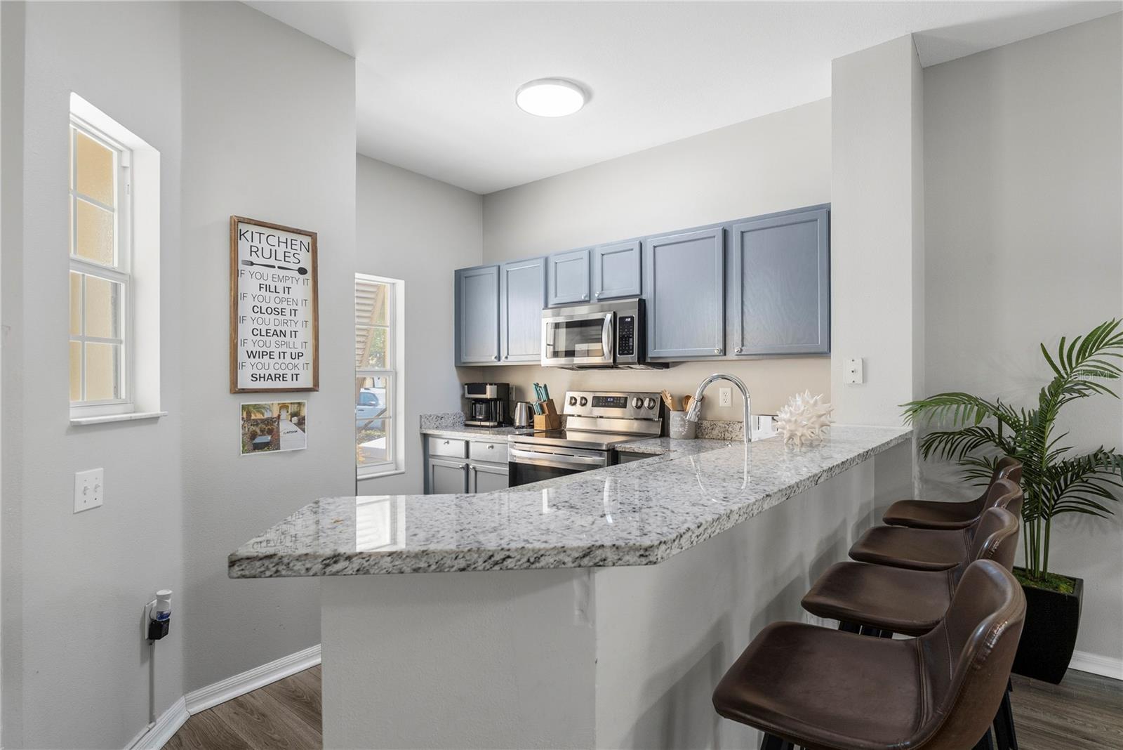 EMERALD ISLAND RESORT PH 2 - Residential