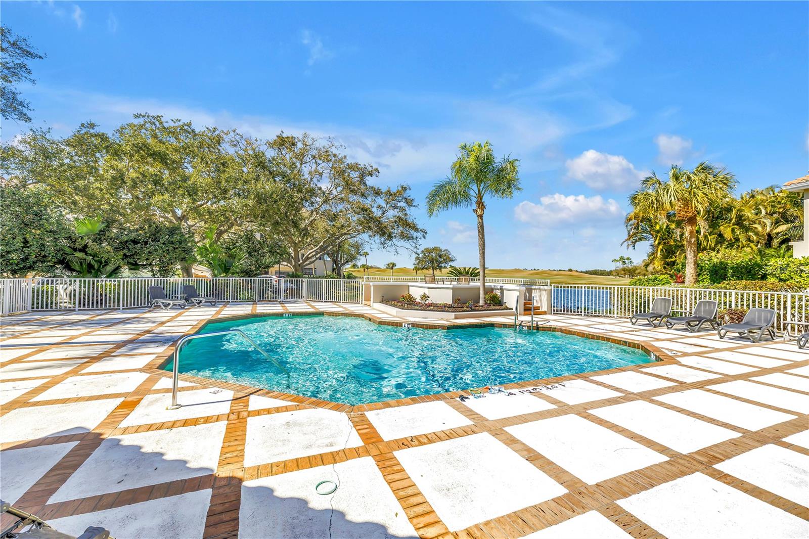 VILLA MIRADA - Residential