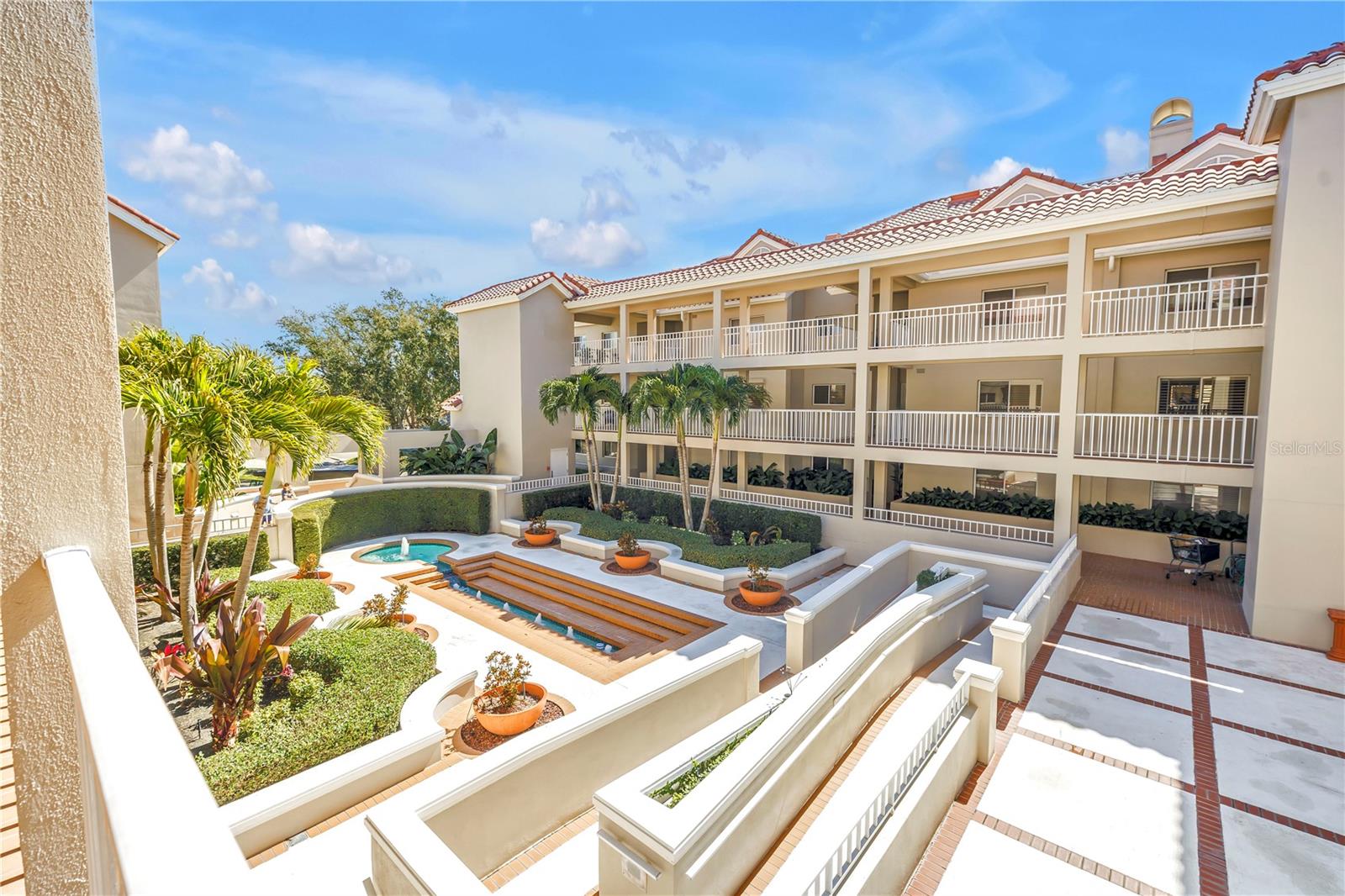 VILLA MIRADA - Residential